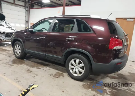 2011 Kia Sorento Lx z USA, uszkodzony, nr VIN 5XYKT4A10BG089404